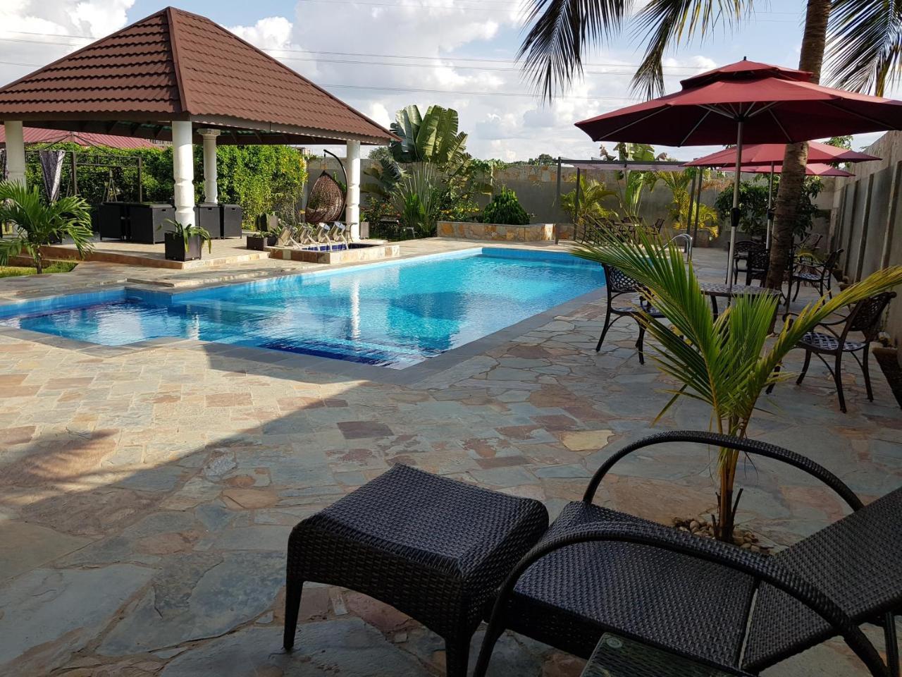Sweet Garden Hotel Kumasi Zewnętrze zdjęcie